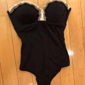 Intermix cheeky bath suit NEVER WORN
